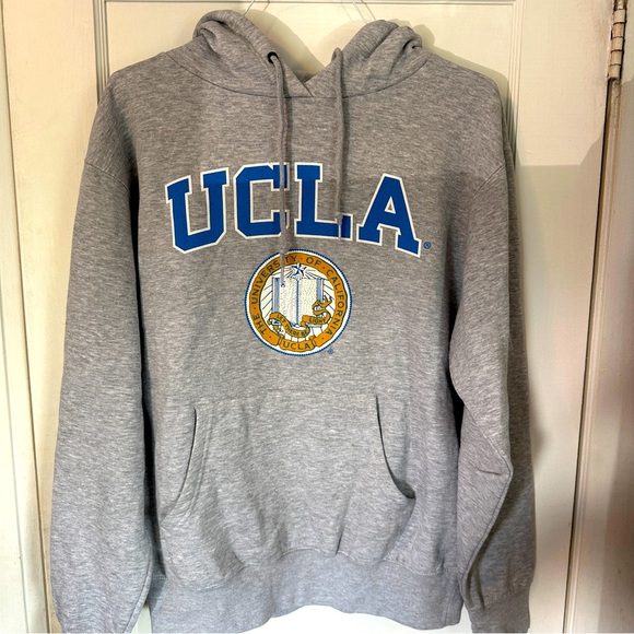 UCLA hoodie- campus store - Picture 1 of 4